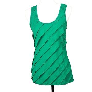 BCX Sz M Kelly Green Sleeveless Top Scoop Neck Layered Ruffles Keyhole Back USA‎